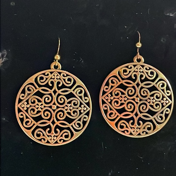 2” round solid brass filigree dangle drop earrings on wires - Picture 2 of 12